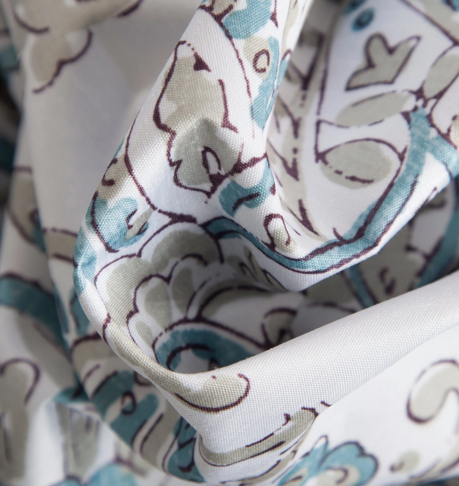 HLC.ME Amalfi Paisley 100% Blackout Grommet Curtain Panels - Neutral - Set Of 2 Blackout Curtains 6 HLC.ME Amalfi Paisley 100% Blackout Grommet Curtain Panels - Neutral - Set Of 2 Blackout Curtains